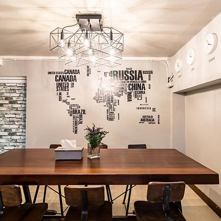 Snoozzze Hostel ใกล้รถไฟฟ้า ย่านบางรัก (Adults Only) Bangkok Zewnętrze zdjęcie