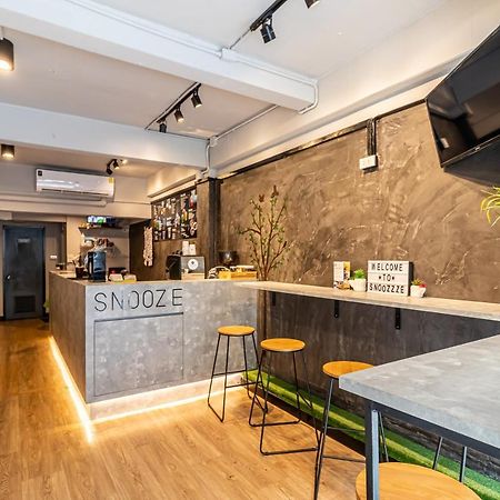 Snoozzze Hostel ใกล้รถไฟฟ้า ย่านบางรัก (Adults Only) Bangkok Zewnętrze zdjęcie