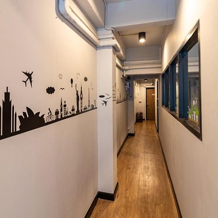 Snoozzze Hostel ใกล้รถไฟฟ้า ย่านบางรัก (Adults Only) Bangkok Zewnętrze zdjęcie