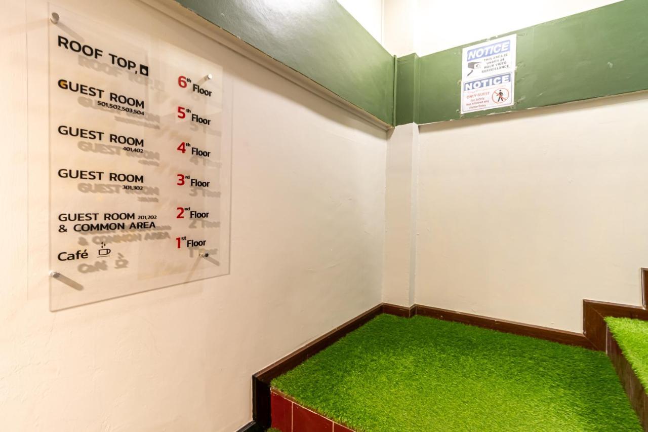 Snoozzze Hostel ใกล้รถไฟฟ้า ย่านบางรัก (Adults Only) Bangkok Zewnętrze zdjęcie