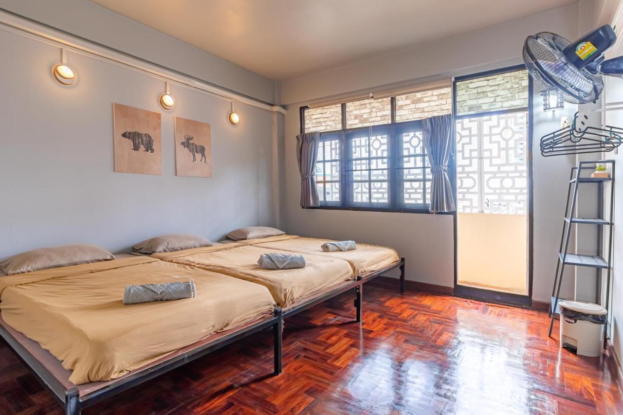 Snoozzze Hostel ใกล้รถไฟฟ้า ย่านบางรัก (Adults Only) Bangkok Zewnętrze zdjęcie