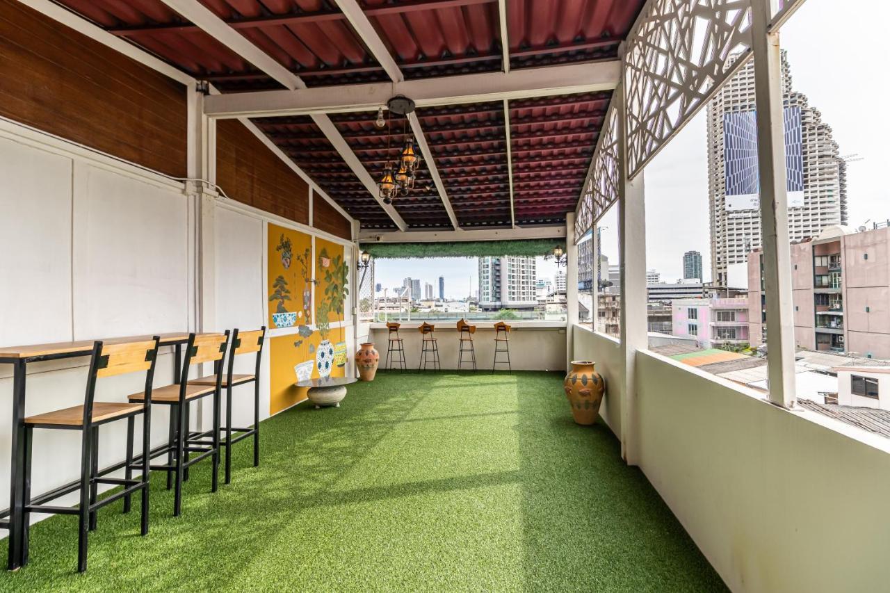 Snoozzze Hostel ใกล้รถไฟฟ้า ย่านบางรัก (Adults Only) Bangkok Zewnętrze zdjęcie