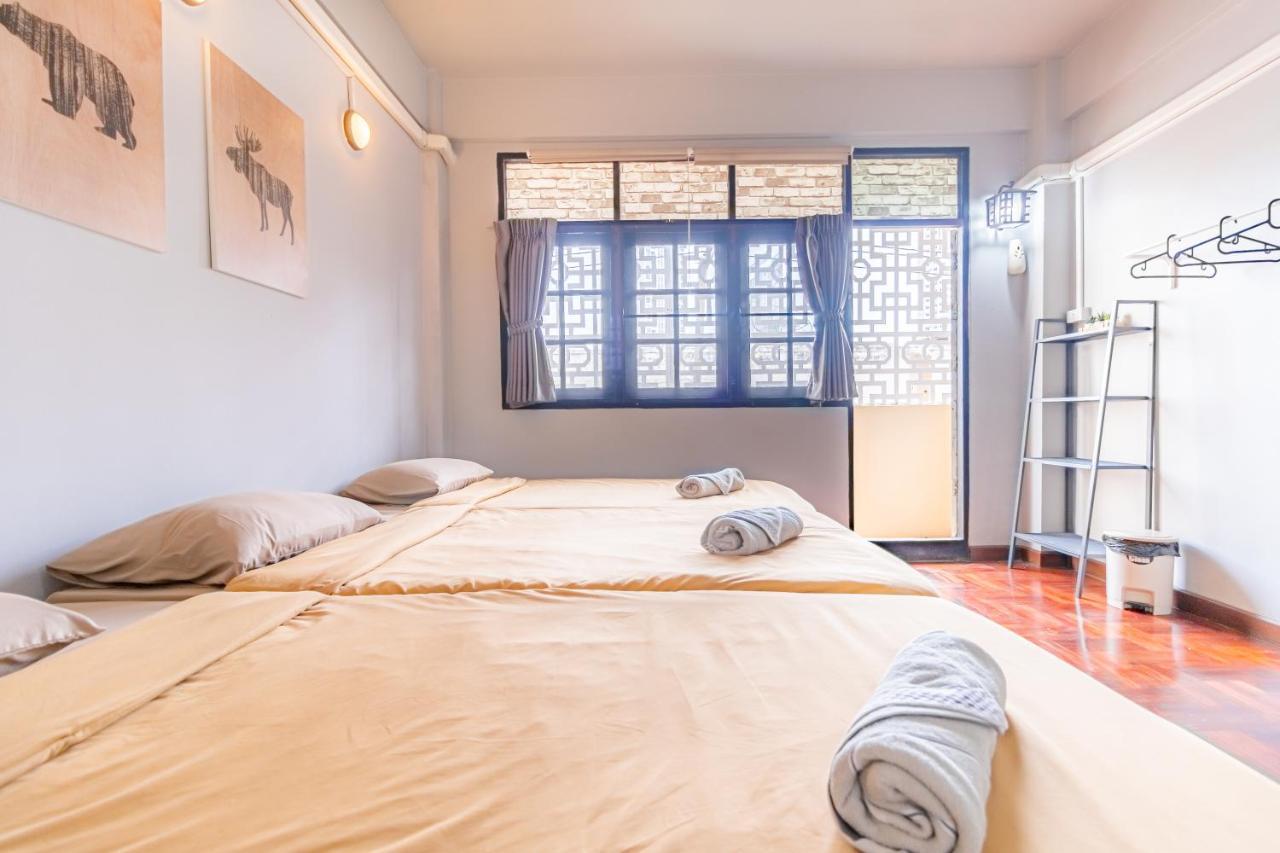 Snoozzze Hostel ใกล้รถไฟฟ้า ย่านบางรัก (Adults Only) Bangkok Zewnętrze zdjęcie