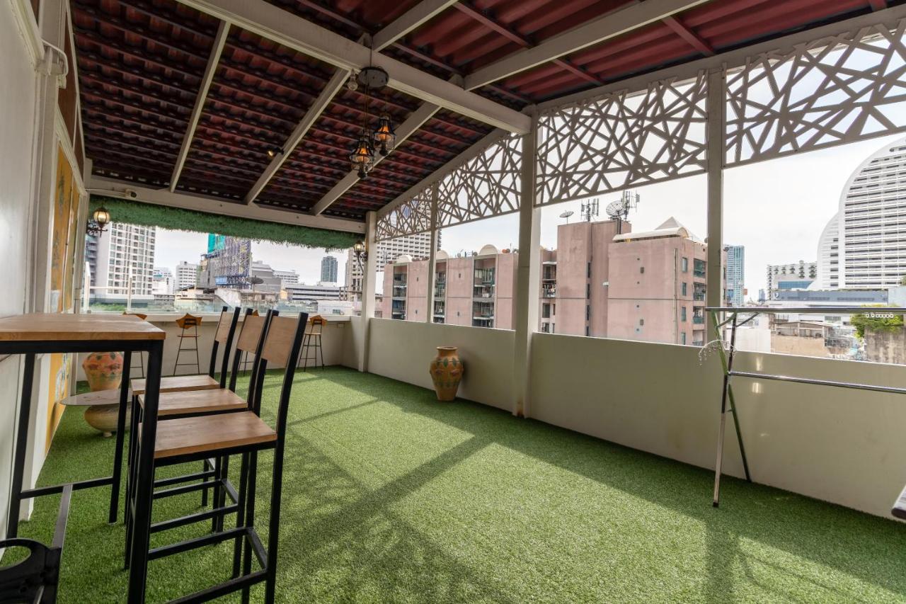 Snoozzze Hostel ใกล้รถไฟฟ้า ย่านบางรัก (Adults Only) Bangkok Zewnętrze zdjęcie