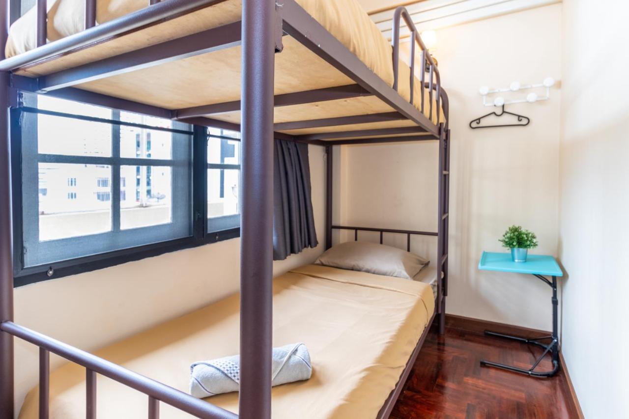 Snoozzze Hostel ใกล้รถไฟฟ้า ย่านบางรัก (Adults Only) Bangkok Zewnętrze zdjęcie