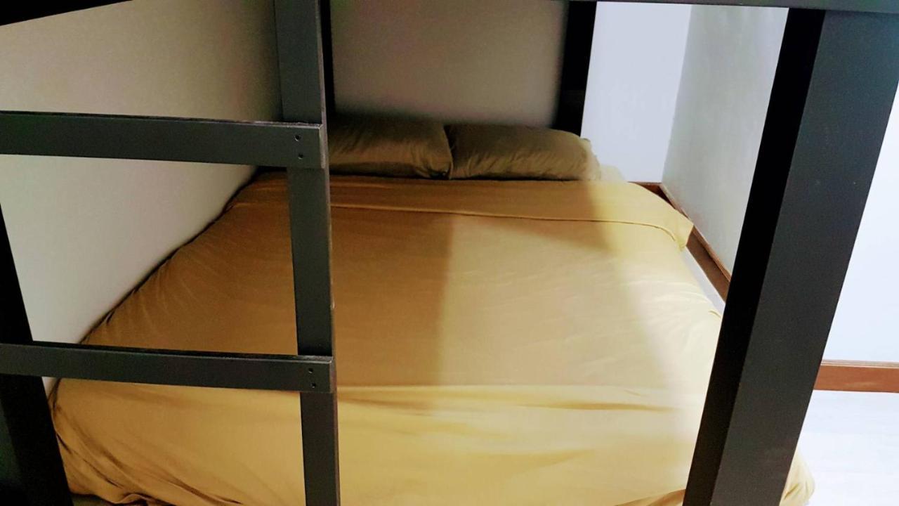 Snoozzze Hostel ใกล้รถไฟฟ้า ย่านบางรัก (Adults Only) Bangkok Zewnętrze zdjęcie